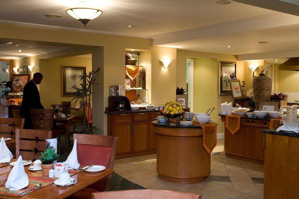 יוהנסבורג Courtyard Hotel Sandton מראה חיצוני תמונה