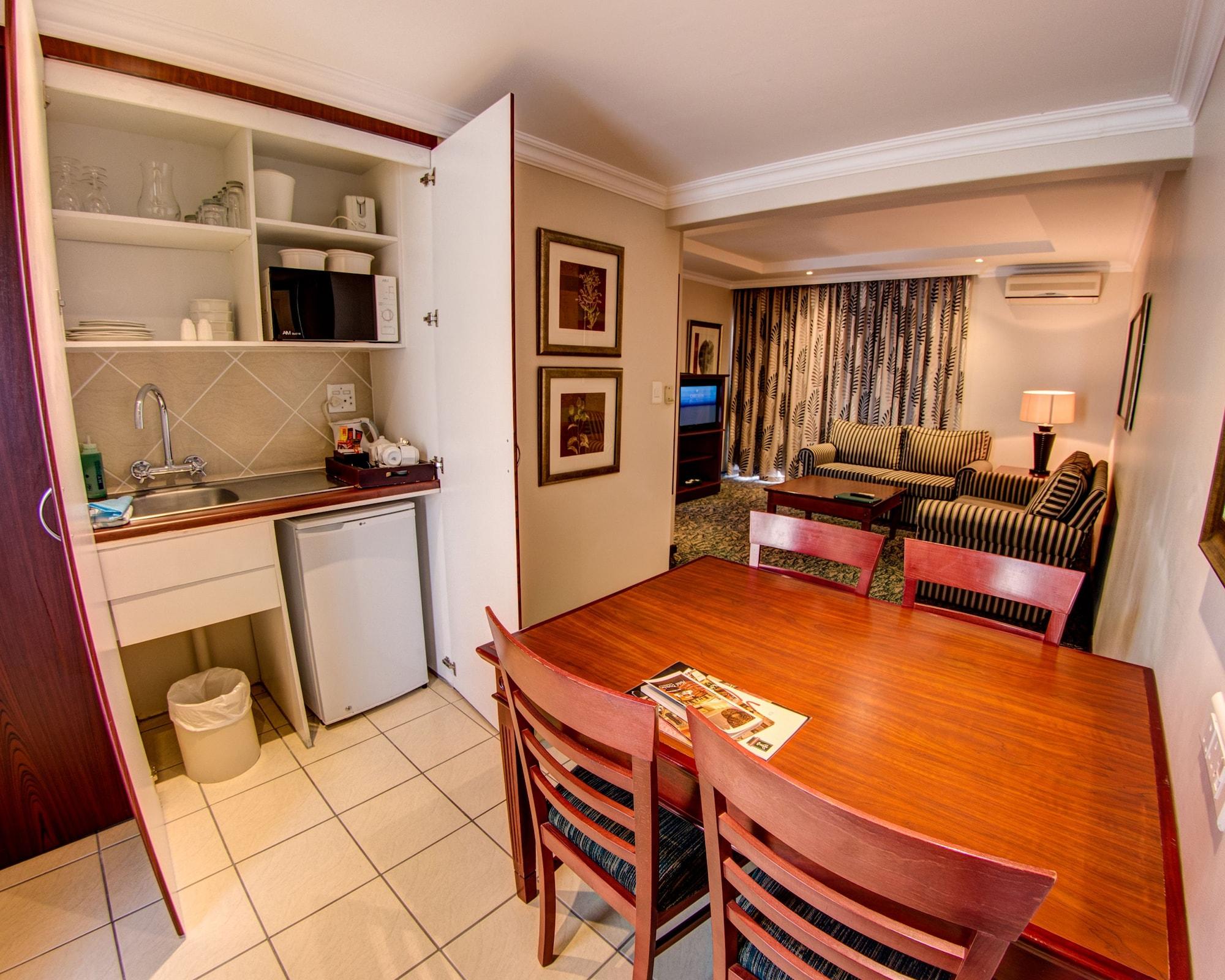 יוהנסבורג Courtyard Hotel Sandton מראה חיצוני תמונה