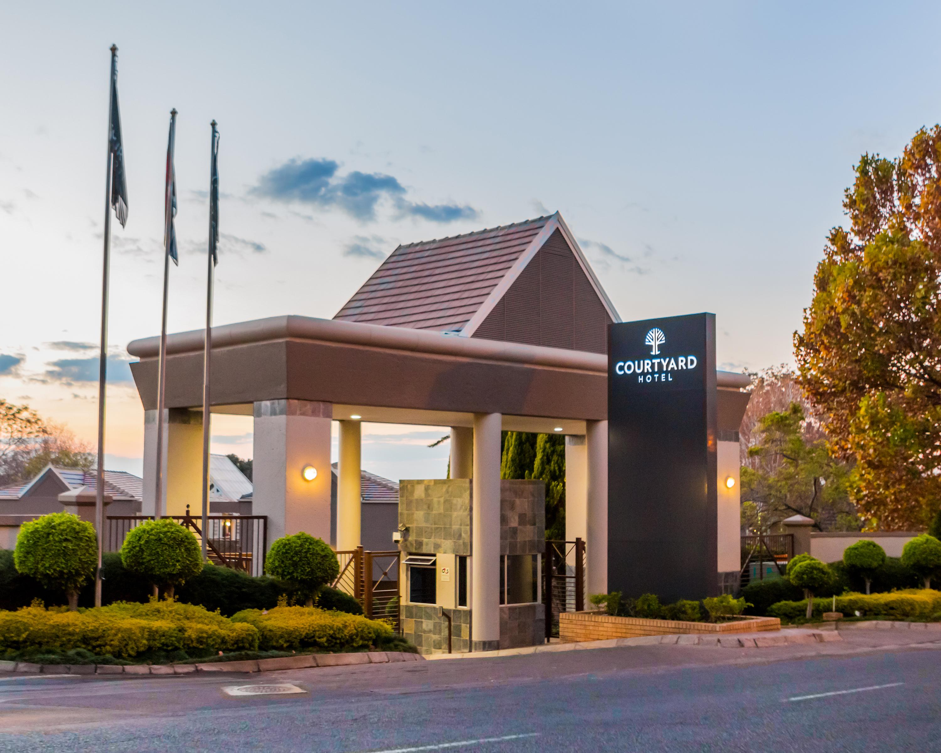 יוהנסבורג Courtyard Hotel Sandton מראה חיצוני תמונה