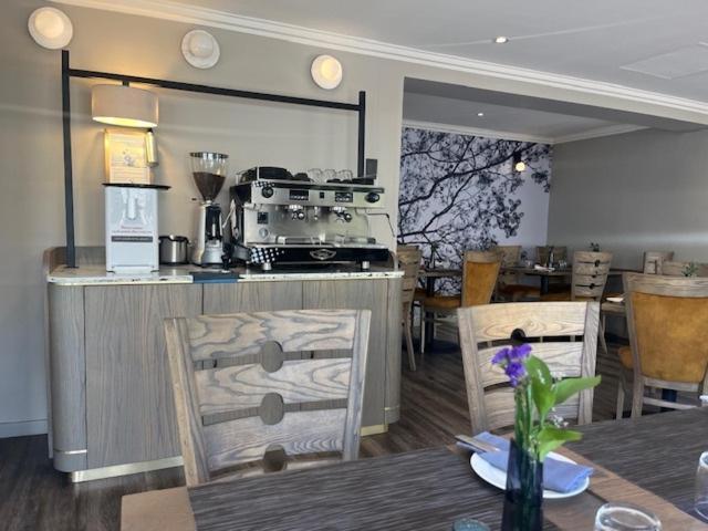 יוהנסבורג Courtyard Hotel Sandton מראה חיצוני תמונה