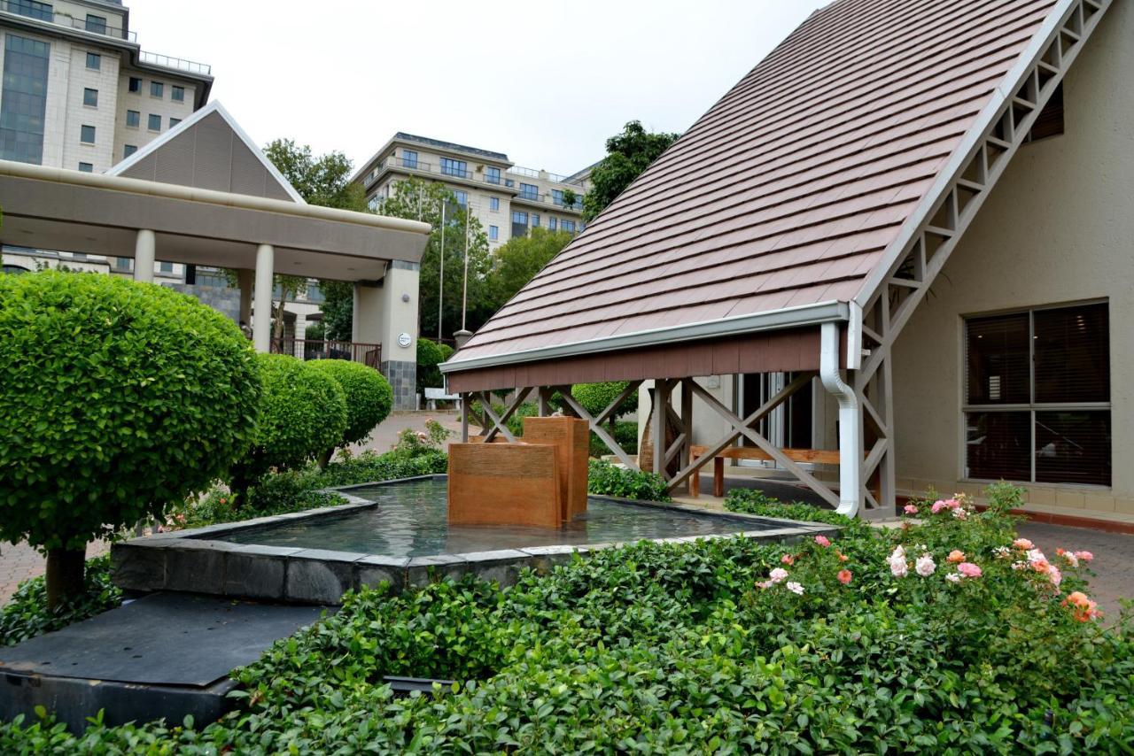 יוהנסבורג Courtyard Hotel Sandton מראה חיצוני תמונה